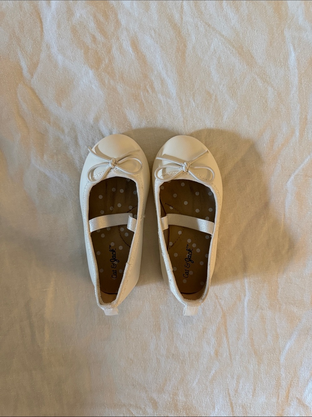 Cat & Jack White Bow Mary Jane Ballet Flats